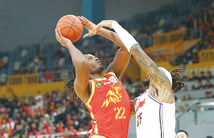 广厦队接近签回功勋大外援，他在本赛季的NBL赛场表现相当不错？